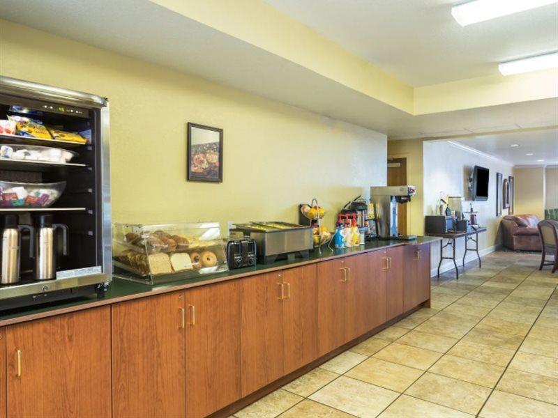 Microtel Inn And Suites Окала Екстериор снимка