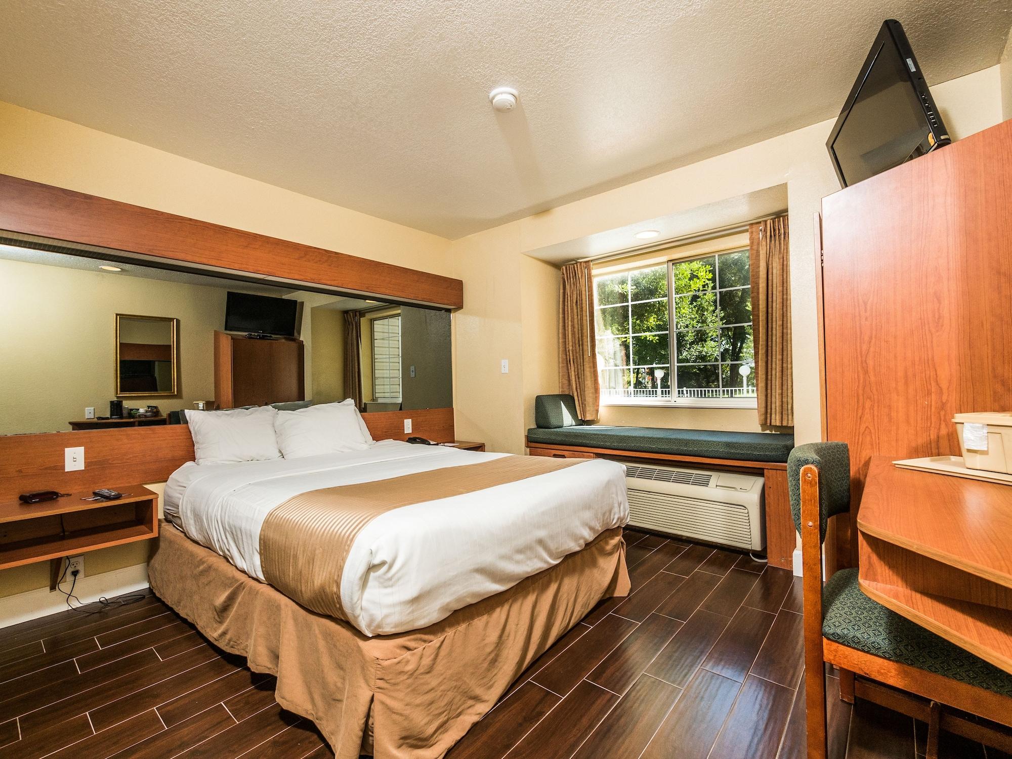 Microtel Inn And Suites Окала Екстериор снимка