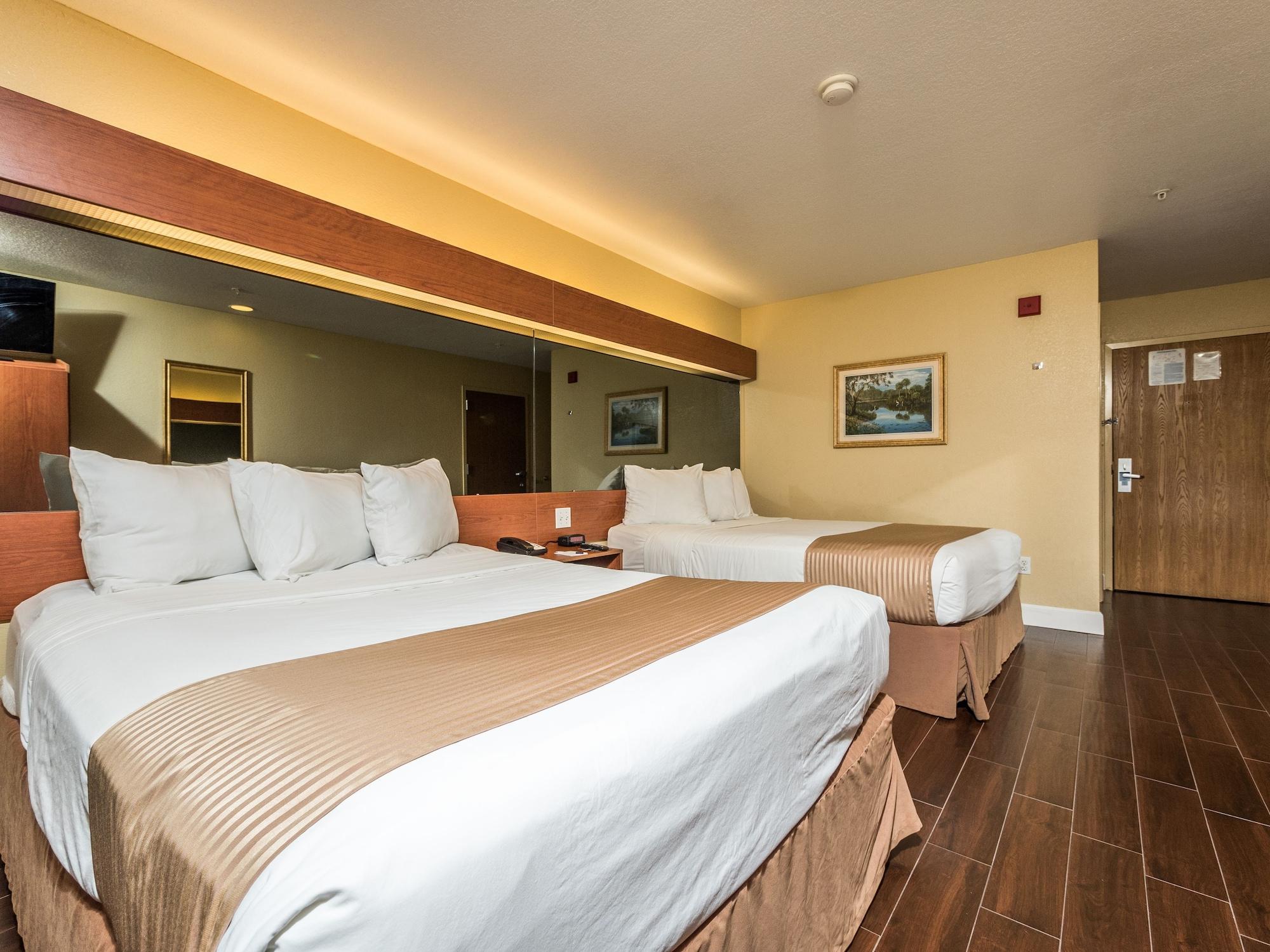 Microtel Inn And Suites Окала Екстериор снимка