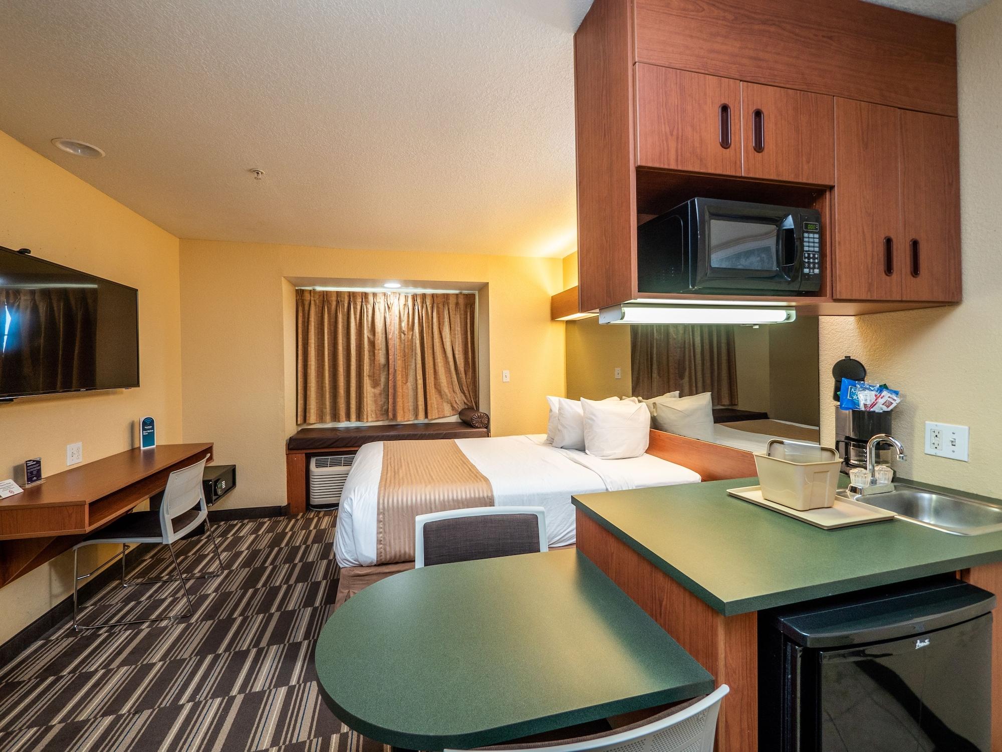 Microtel Inn And Suites Окала Екстериор снимка