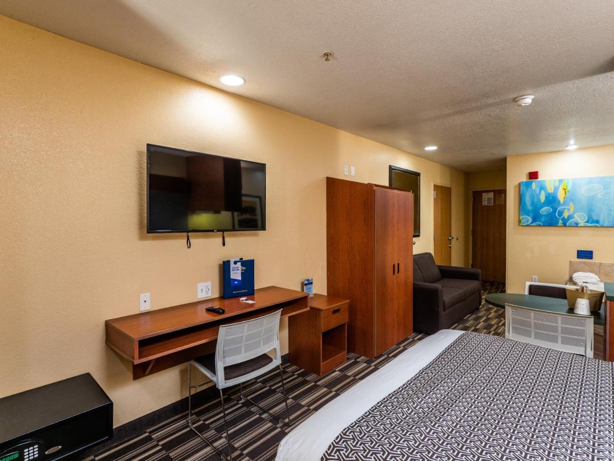 Microtel Inn And Suites Окала Екстериор снимка