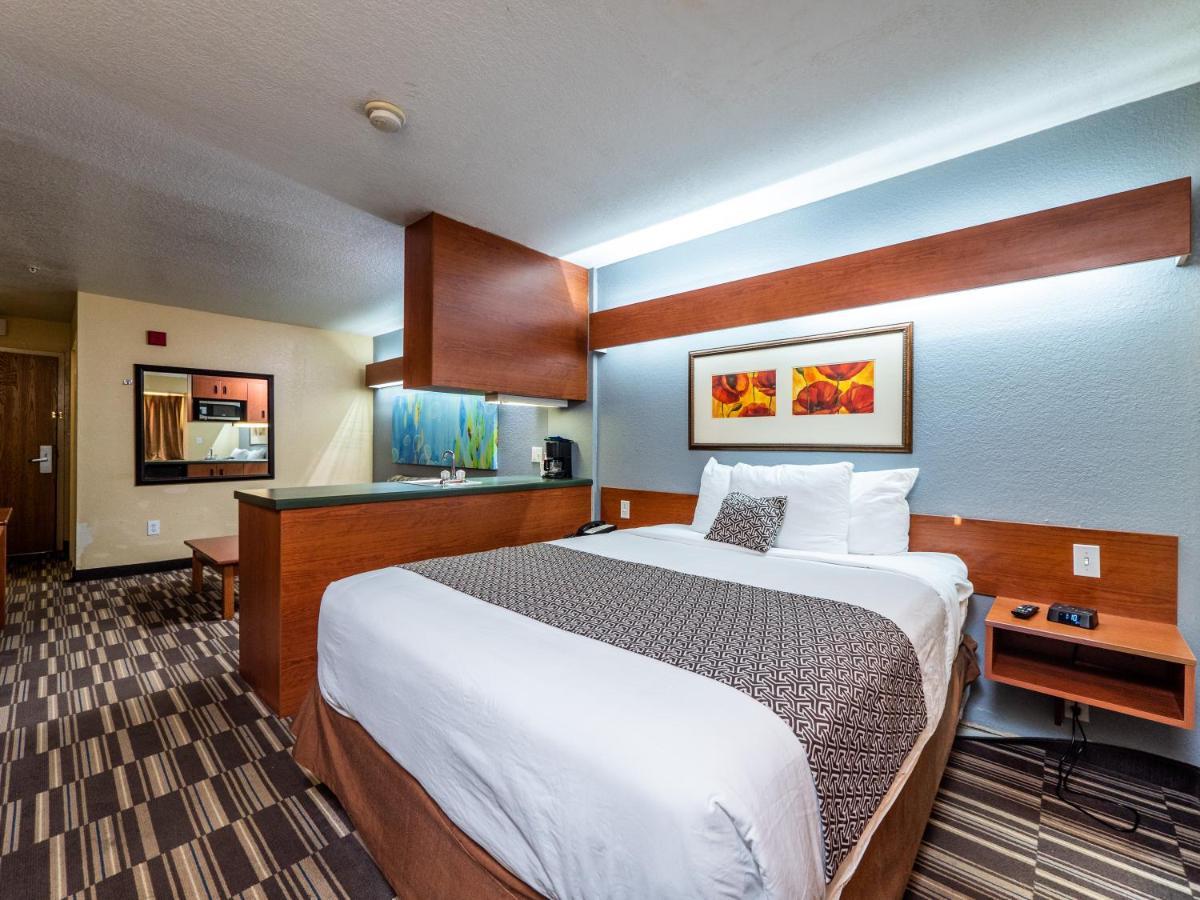 Microtel Inn And Suites Окала Екстериор снимка