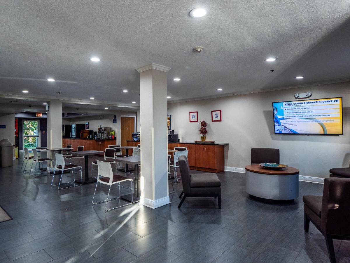 Microtel Inn And Suites Окала Екстериор снимка